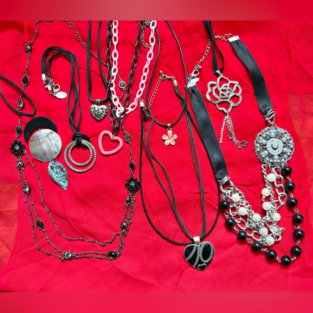 90s necklace lot
